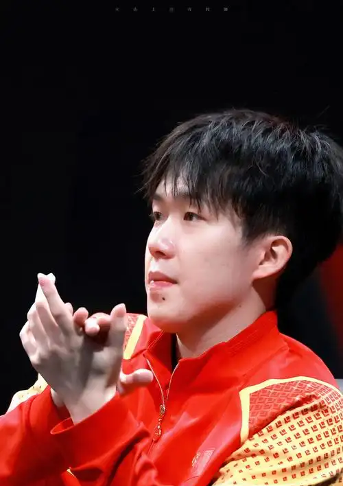 港联配资 新恋情？被王楚钦点赞，美女身份曝光，大2岁，和郭艾伦关系亲密